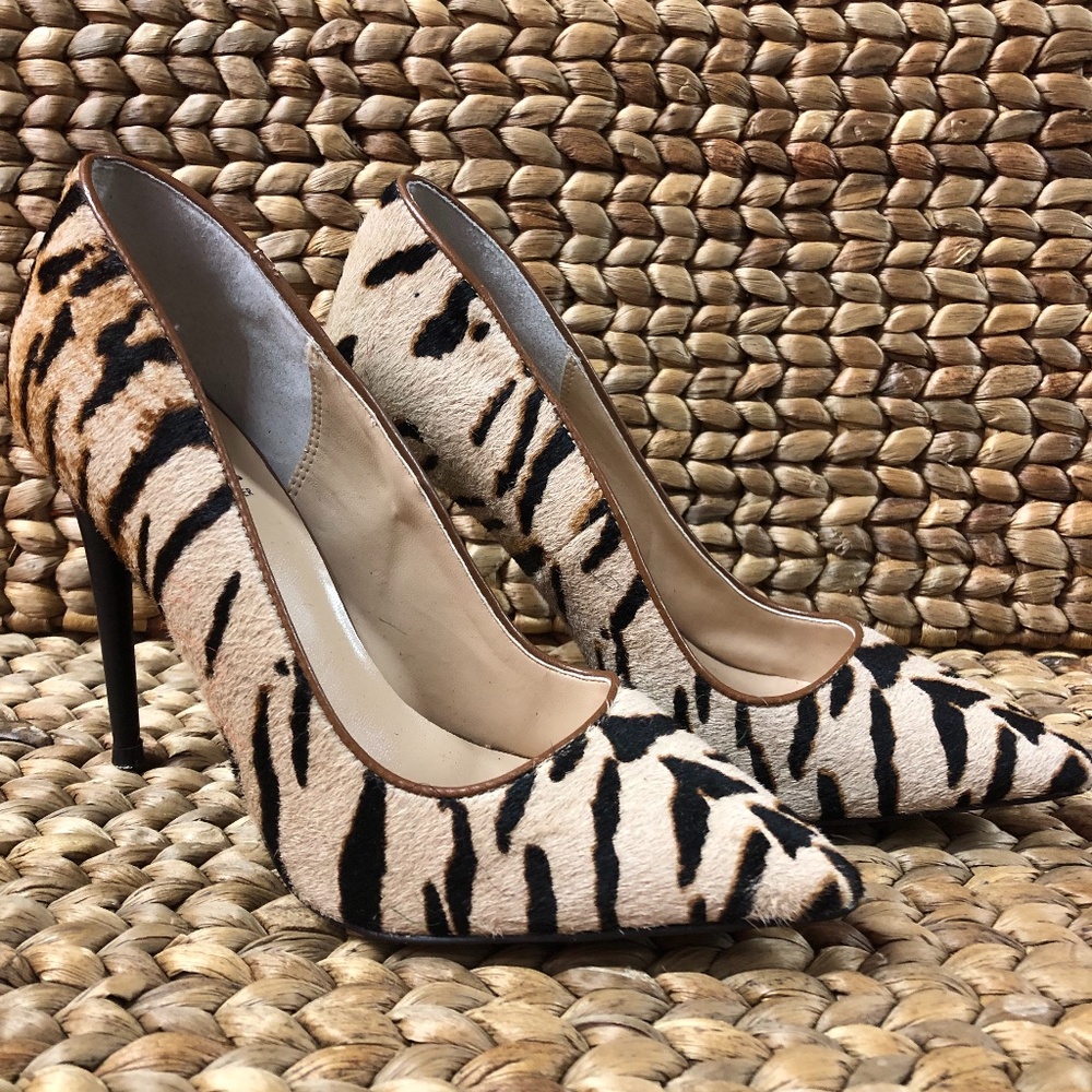 Donald J Pliner T-Neal Calf-Hair Pump